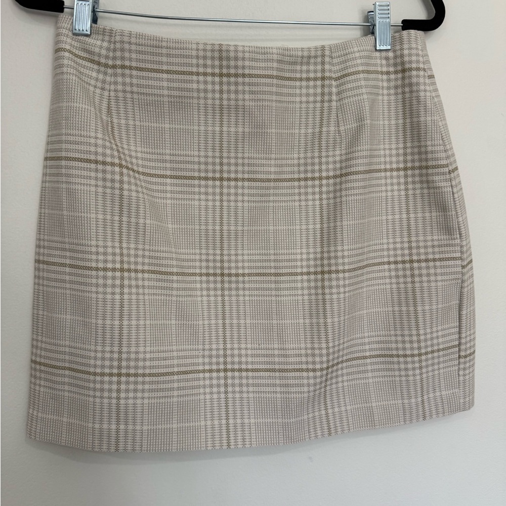 H&M Cream Plaid Mini Skirt NWT